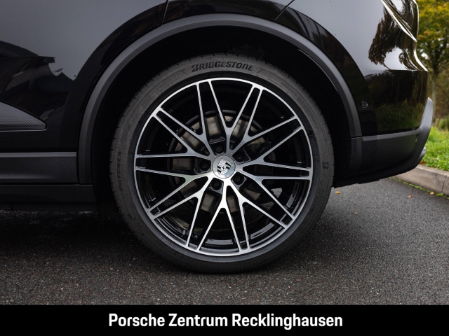 Porsche Macan bo Panorama Surround-View InnoDrive LED