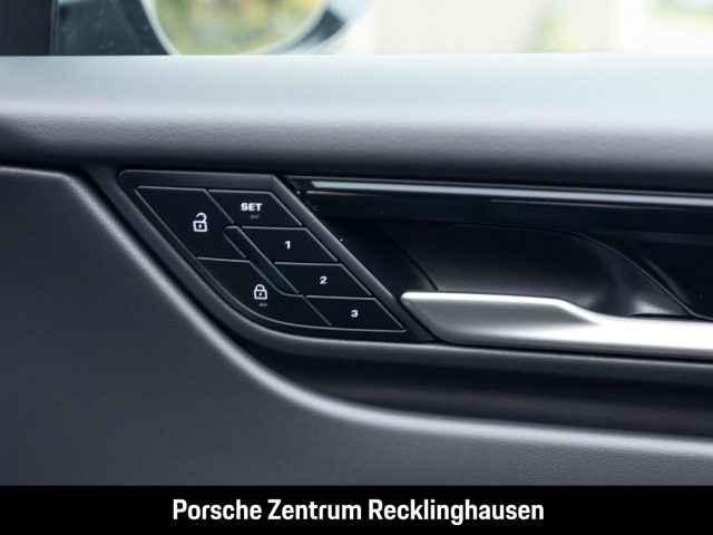 Porsche Macan bo Panorama Surround-View InnoDrive LED