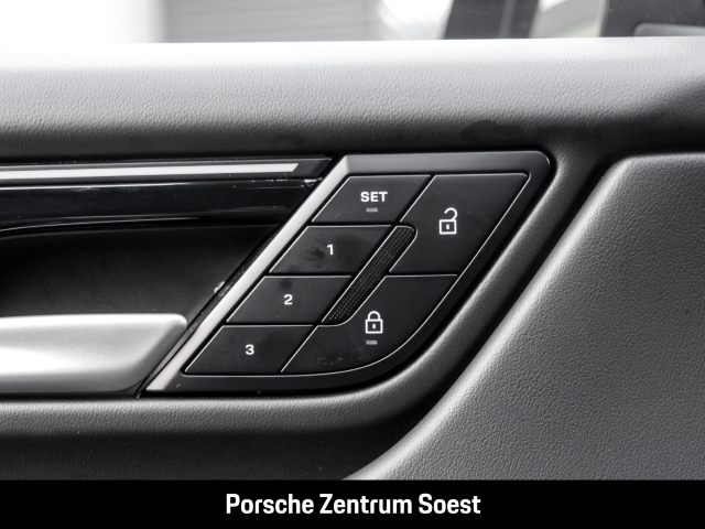 Porsche Macan Electric/21-Zoll/PASM/Panoramadach/BOSE