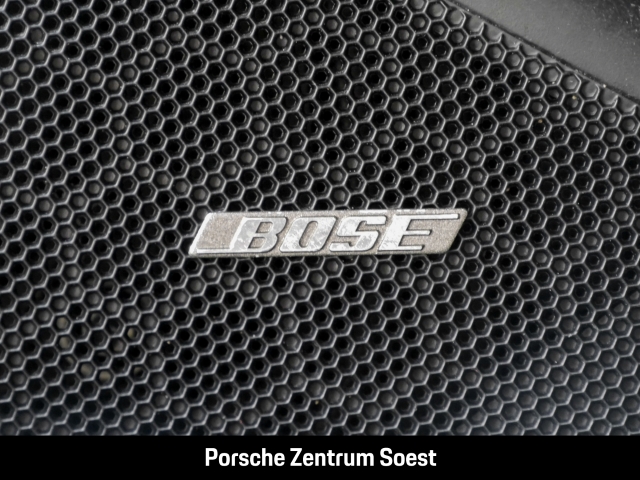 Porsche 991 Carrera 4/PTS: oakgrün/Sport-Chrono/BOSE