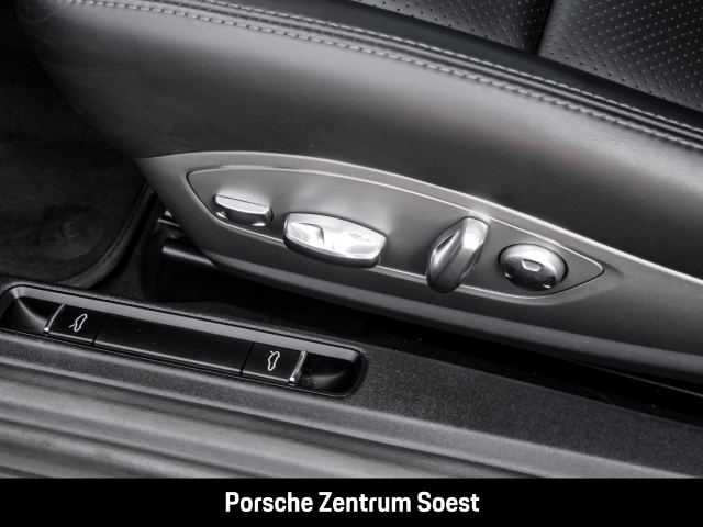 Porsche 991 Carrera 4/PTS: oakgrün/Sport-Chrono/BOSE