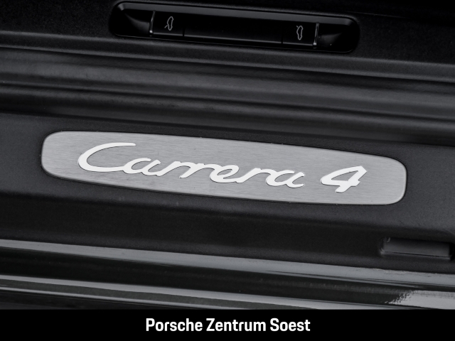 Porsche 991 Carrera 4/PTS: oakgrün/Sport-Chrono/BOSE