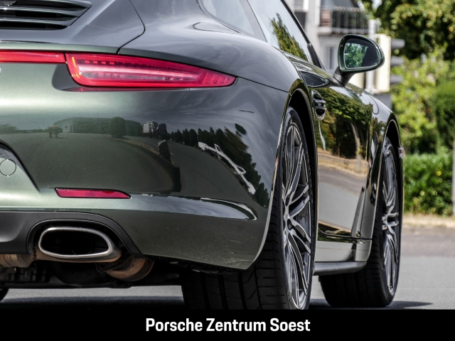 Porsche 991 Carrera 4/PTS: oakgrün/Sport-Chrono/BOSE