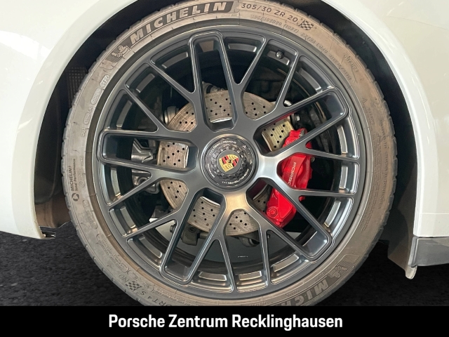 Porsche 991 -1 (911) Carrera 4 GTS