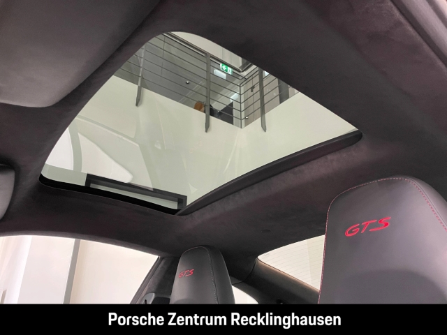 Porsche 991 -1 (911) Carrera 4 GTS