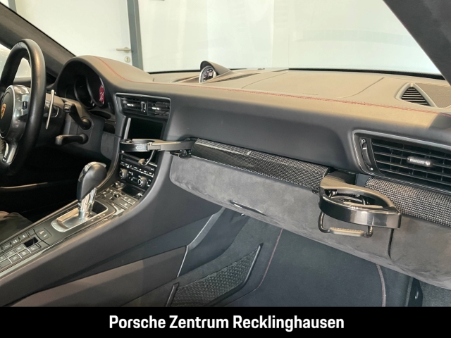 Porsche 991 -1 (911) Carrera 4 GTS