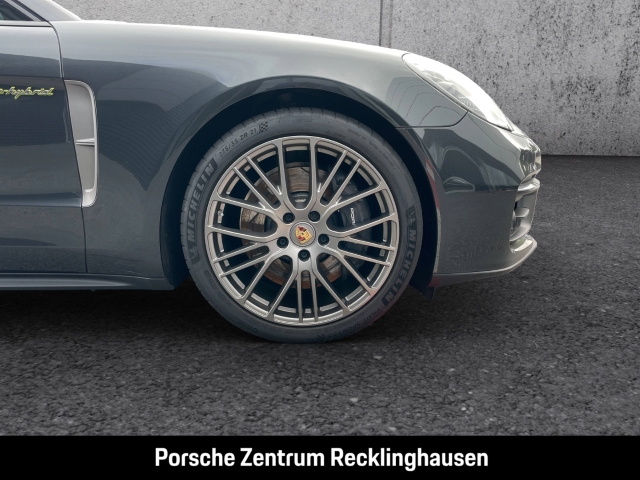Porsche Panamera 4 E-Hybrid SportTurismo PlatinumEdition