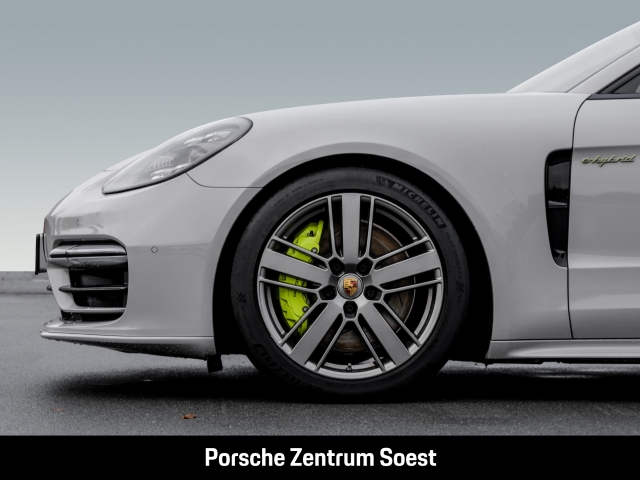 Porsche Panamera 4 E-Hybrid Platinum Edition/SportChrono