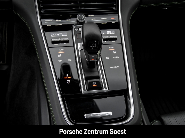 Porsche Panamera 4 E-Hybrid Platinum Edition/SportChrono