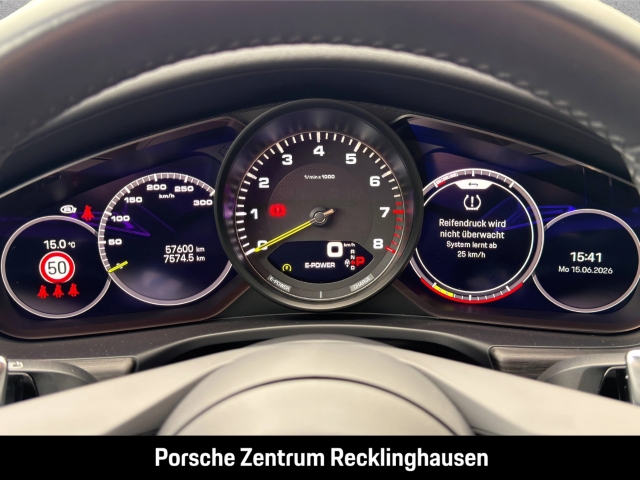 Porsche Panamera 4 E-Hybrid Platinum Edition InnoDrive