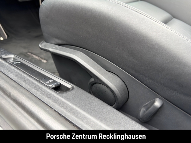 Porsche Boxster S 20-Zoll PDLS Sportsitze nur 33.537 km