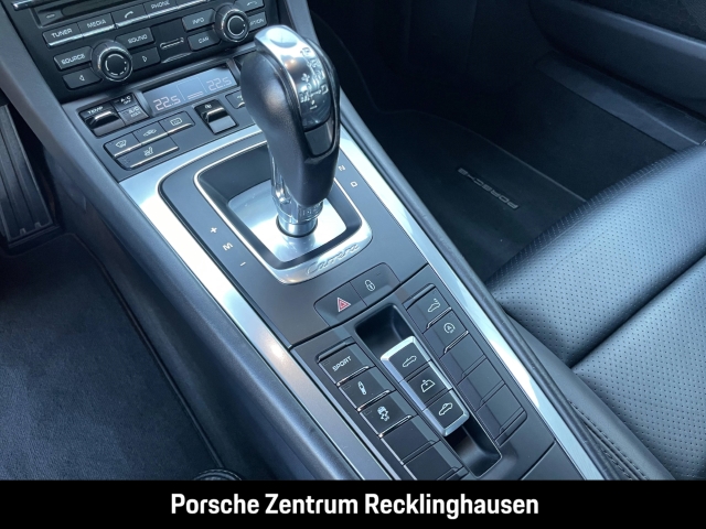 Porsche 991 911 Carrera 4 Cabriolet Black Edition