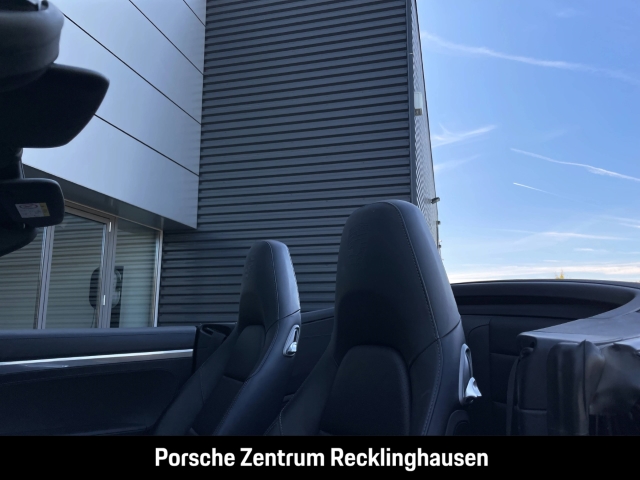 Porsche 991 911 Carrera 4 Cabriolet Black Edition