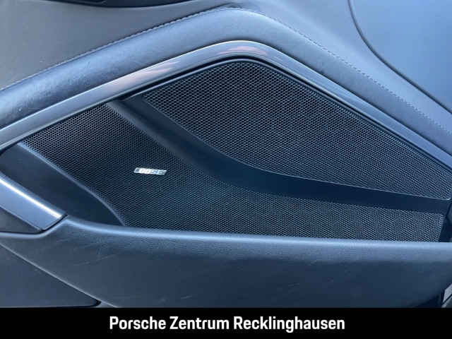 Porsche 991 911 Carrera 4 Cabriolet Black Edition