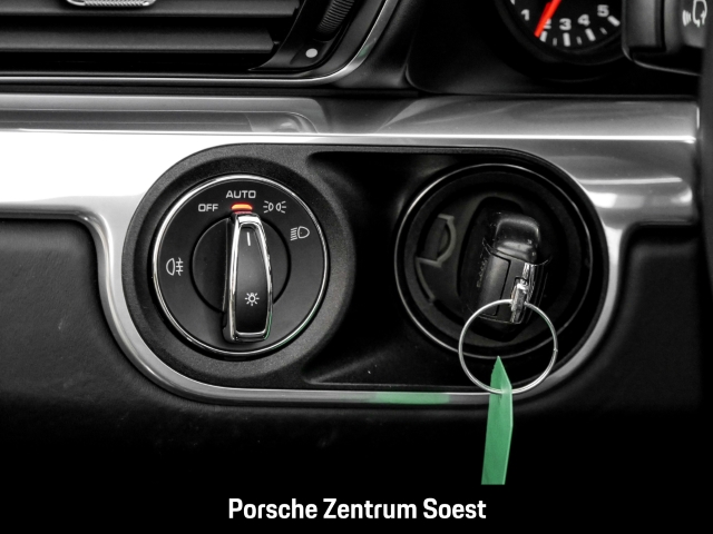 Porsche 991 Carrera Cabriolet/20-Zoll/PDK/ParkAssistent