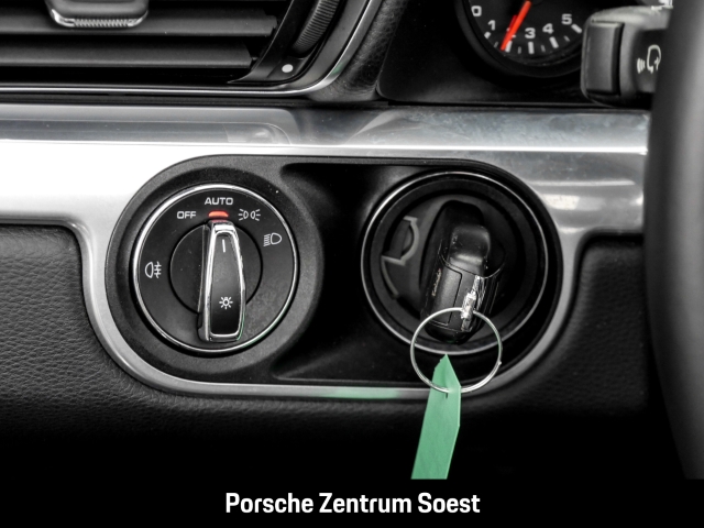 Porsche 991 Carrera Cabriolet/20-Zoll/PDK/ParkAssistent