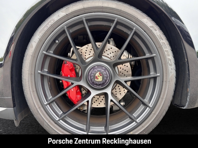 Porsche 991 911 Carrera 4 GTS Cabriolet HA-Lenkung BOSE