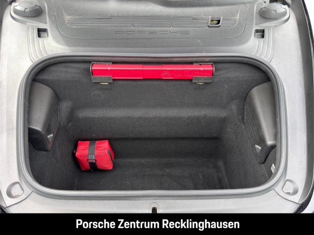 Porsche 991 911 Carrera 4 GTS Cabriolet HA-Lenkung BOSE