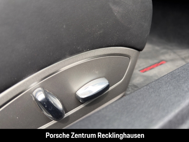 Porsche 991 911 Carrera 4 GTS Cabriolet HA-Lenkung BOSE
