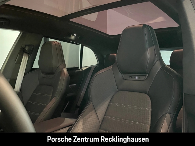 Porsche Cayenne Turbo Electric Active-Ride Burmester HUD