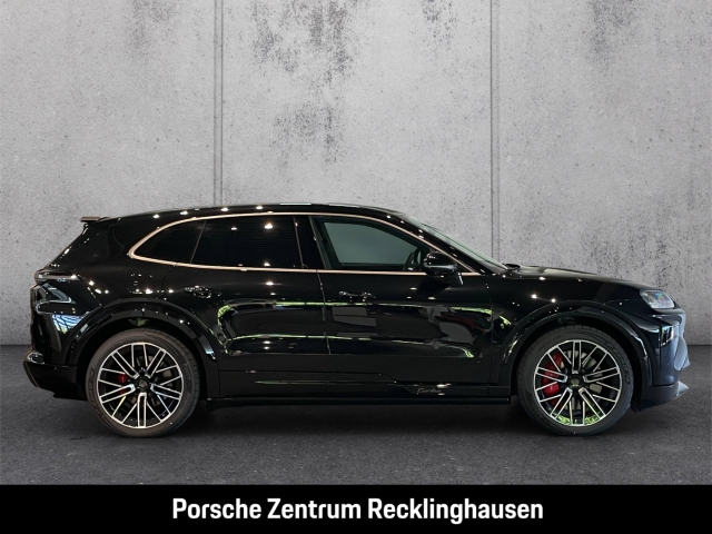 Porsche Cayenne Turbo Electric Active-Ride Burmester HUD