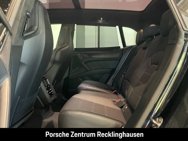 Porsche Cayenne Turbo Electric Active-Ride Burmester HUD