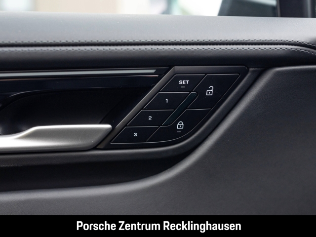 Porsche Macan 4S BOSE Panoramadach LED-Matrix InnoDrive
