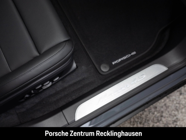 Porsche Macan 4S BOSE Panoramadach LED-Matrix InnoDrive