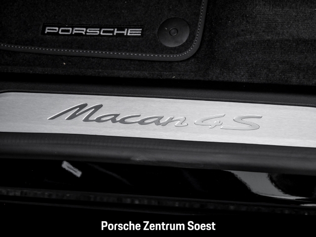Porsche Macan 4S/22-Zoll/PASM/Panorama/Sport-Chrono/BOSE