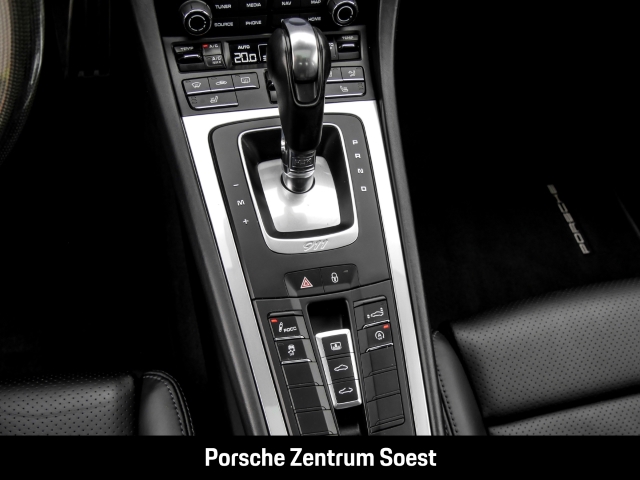 Porsche 911 Turbo/20 Zoll/PDCC/lavaorange/BOSE