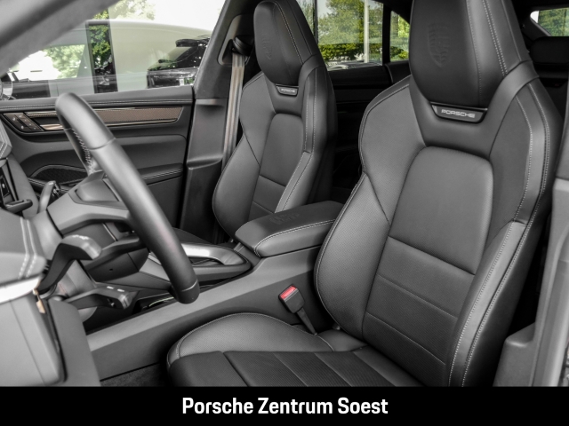 Porsche Macan Turbo/22-Zoll/Sport-Chrono/Panorama/BOSE