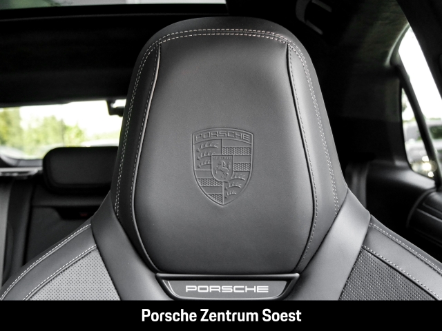 Porsche Macan Turbo/22-Zoll/Sport-Chrono/Panorama/BOSE