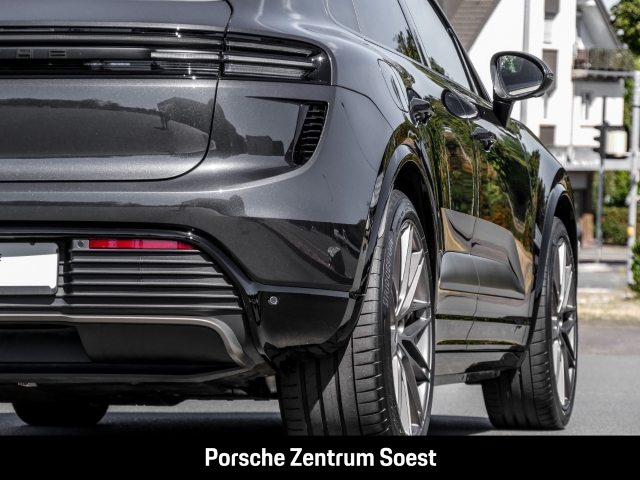 Porsche Macan Turbo/22-Zoll/Sport-Chrono/Panorama/BOSE