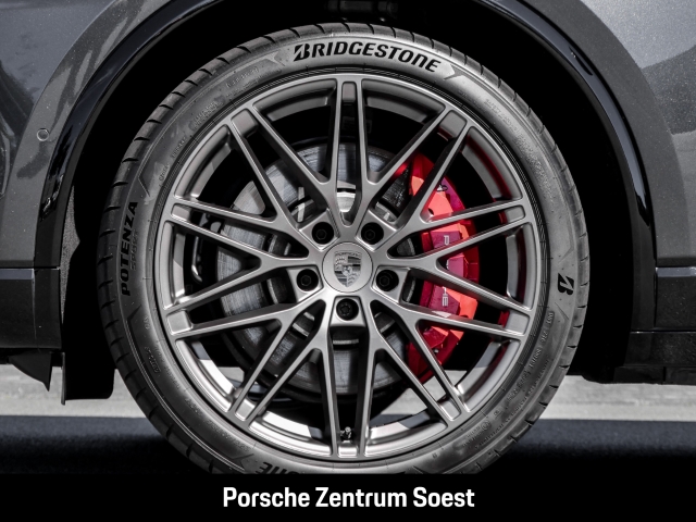 Porsche Macan Turbo/22-Zoll/Sport-Chrono/Panorama/BOSE