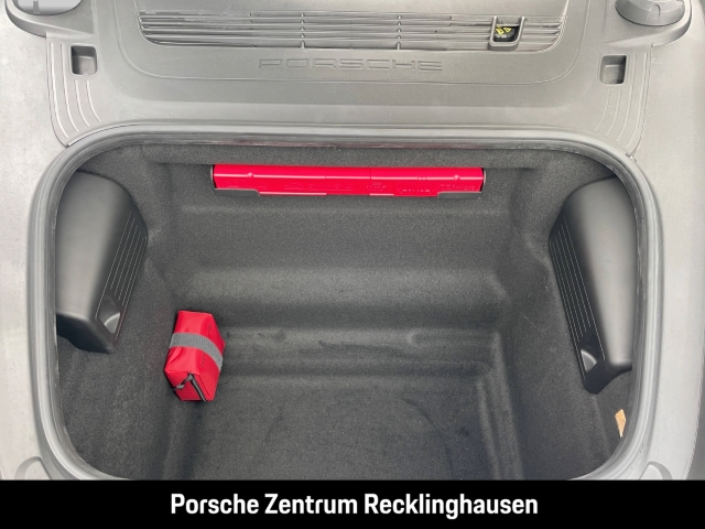 Porsche Cayman GT4 nur 10.323 km 1.Hand Unfallfrei