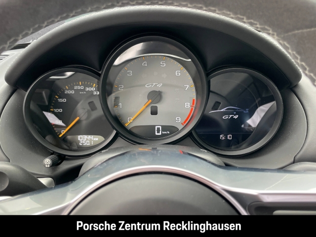Porsche Cayman GT4 nur 10.323 km 1.Hand Unfallfrei