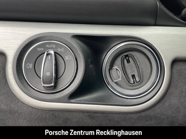 Porsche Cayman GT4 nur 10.323 km 1.Hand Unfallfrei