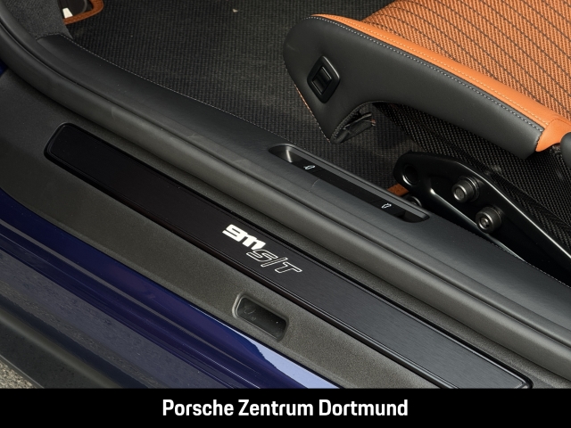 Porsche 992 (911) S T