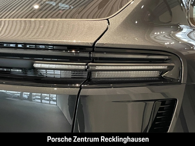 Porsche Macan Turbo Burmester HA-Lenkung Sitzbelüftung