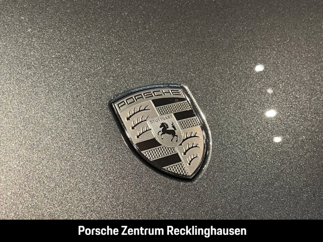 Porsche Macan Turbo Burmester HA-Lenkung Sitzbelüftung
