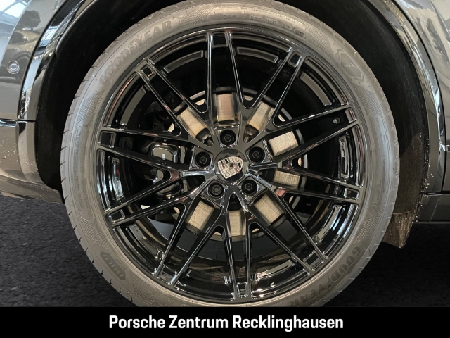 Porsche Macan Turbo Burmester HA-Lenkung Sitzbelüftung