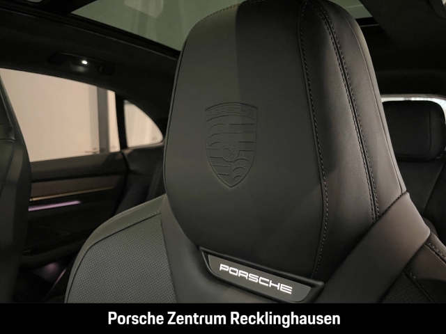 Porsche Macan Turbo Burmester HA-Lenkung Sitzbelüftung