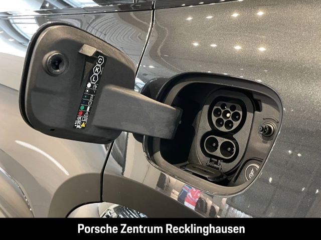 Porsche Macan Turbo Burmester HA-Lenkung Sitzbelüftung