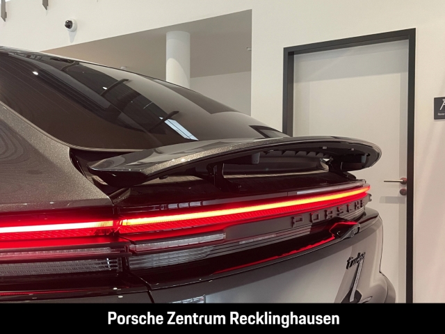 Porsche Macan Turbo Burmester HA-Lenkung Sitzbelüftung