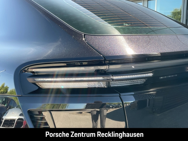 Porsche Macan Turbo LEDMatrix Surround-View Luftfederung