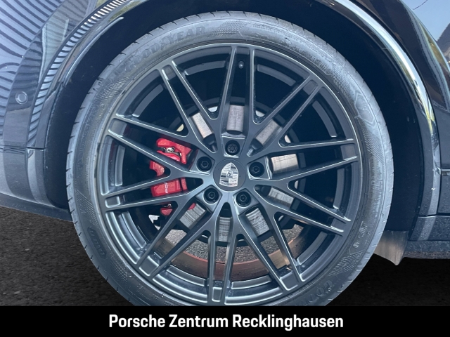 Porsche Macan Turbo LEDMatrix Surround-View Luftfederung