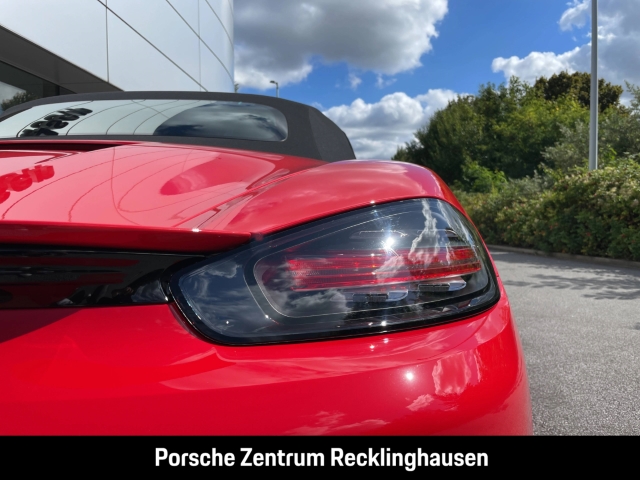 Porsche Boxster 718 T Rückfahrkamera Sportsitze LED