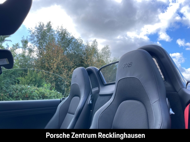 Porsche Boxster 718 T Rückfahrkamera Sportsitze LED