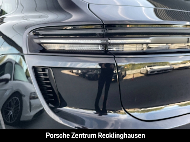 Porsche Macan Turbo Surround-View InnoDrive LED-Matrix