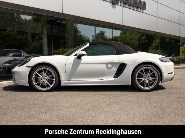 Porsche Boxster 718 20-Zoll Lenkradheizung 2-Zonen LED